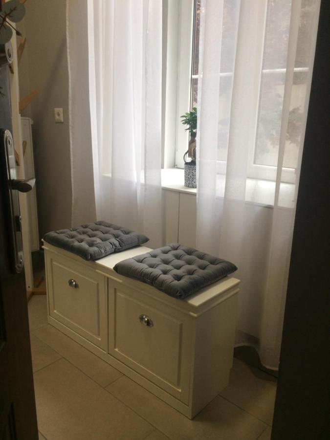 Appartamento Magnolia Apartman Sopron Esterno foto